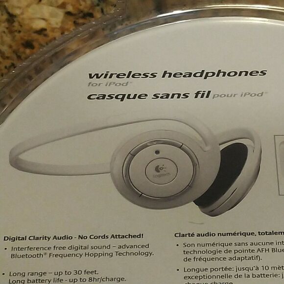 Logitech Wireless Headphones for the iPod - Model 980397-0403 - Sealed - Picture 1 of 9